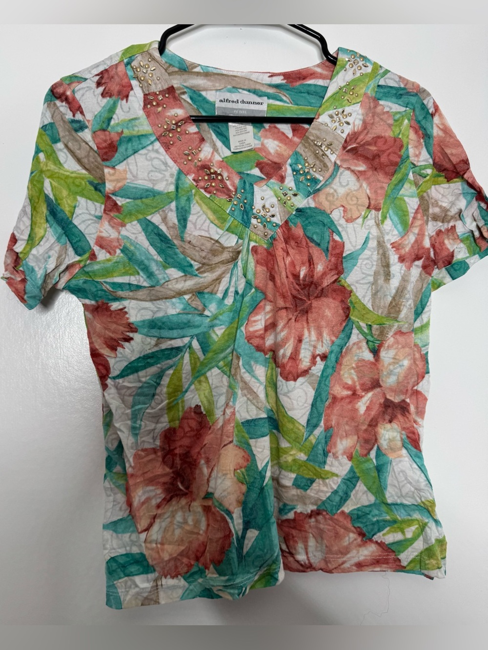 Alfred Dunner Coral & Teal Floral Short Sleeve V-Neck Top size petite medium